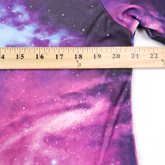 Entree LS Shirt Womens Large Purple Galaxy Cosmic AOP Crew Neck Short Sleeve USA - Picture 12 of 13
